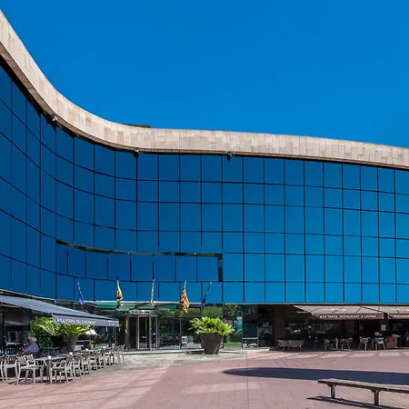 מלון Carlemany 4*